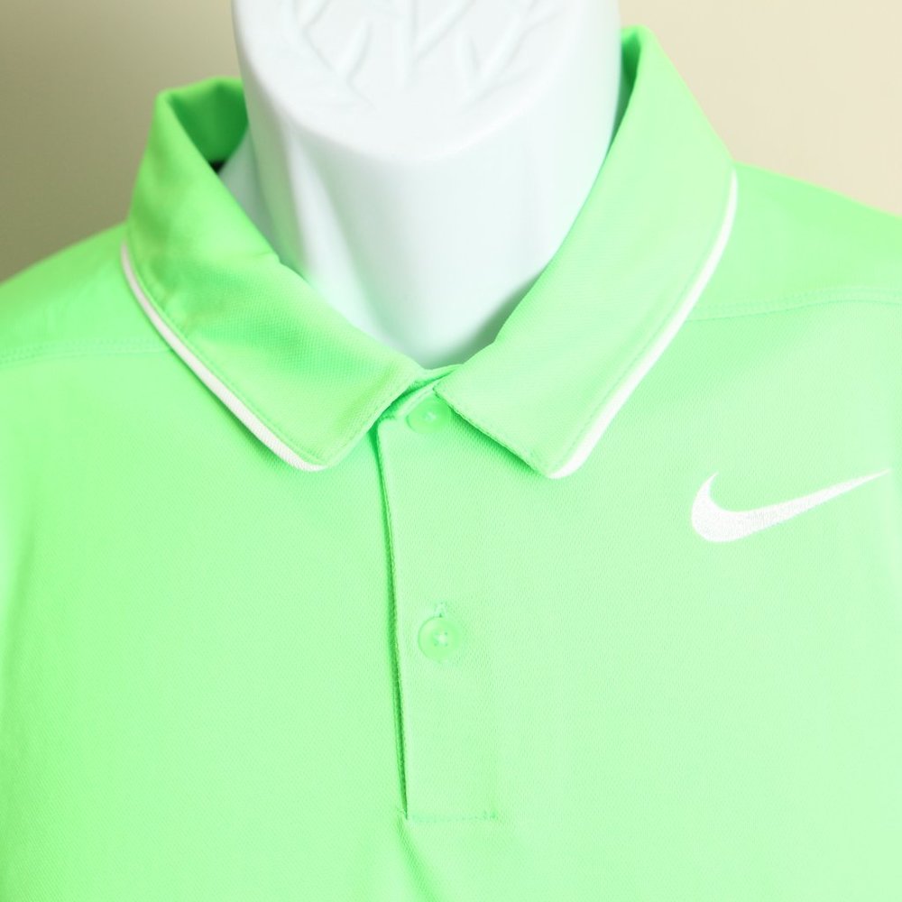 Nike Golf Men's green Standard Fit polo shirt S
